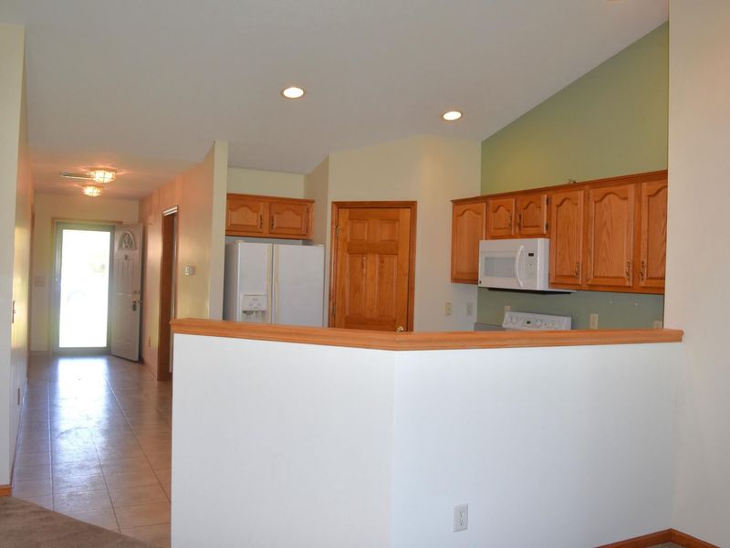 2104 Indian Ridge Drive, Piqua, OH 45356 Photo 7