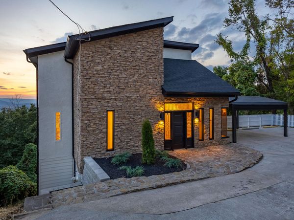 177 N Crest Road, Chattanooga, TN 37404