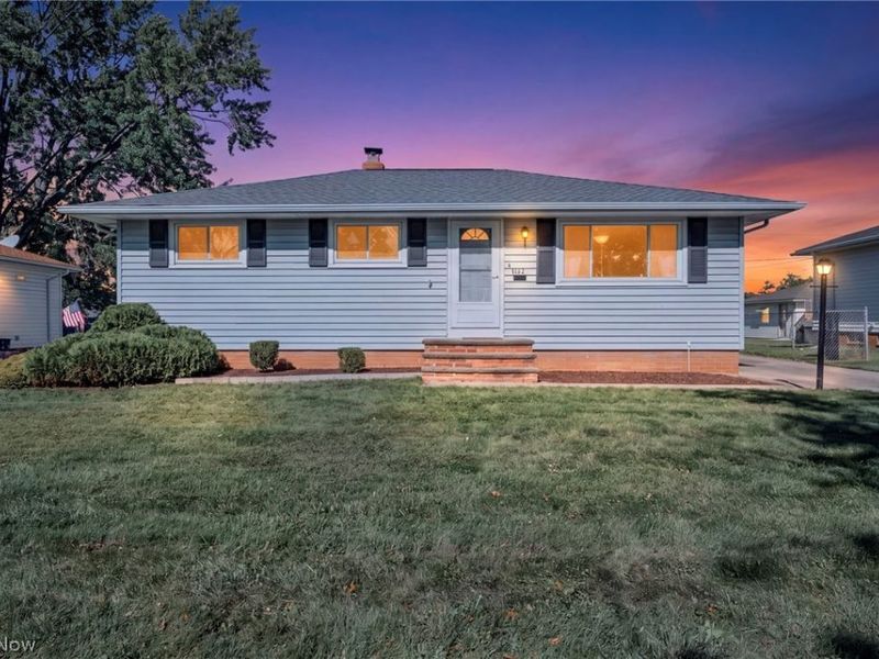 9102 Harrow Drive, Parma, OH 44129 Photo 2