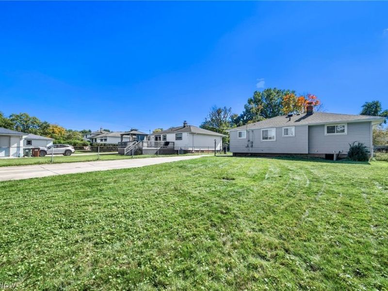 9102 Harrow Drive, Parma, OH 44129 Photo 35