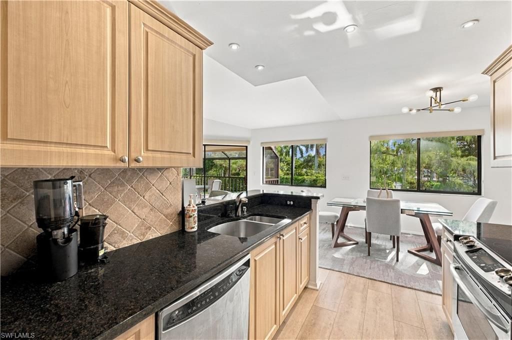 110 Bennington Dr , Unit 1, Naples, FL 34104 Photo