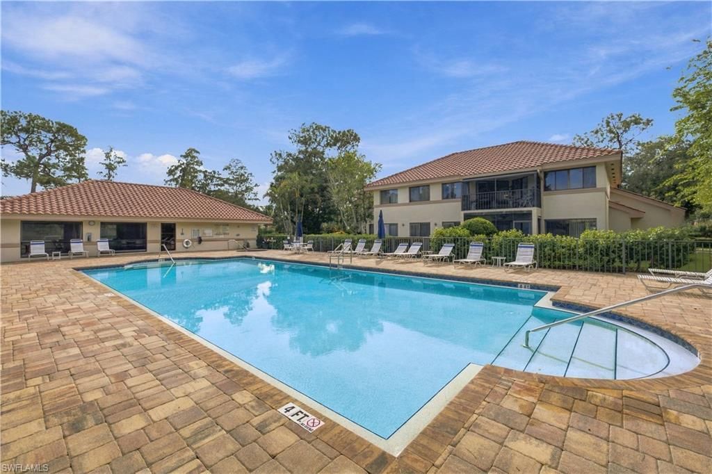 110 Bennington Dr , Unit 1, Naples, FL 34104 Photo