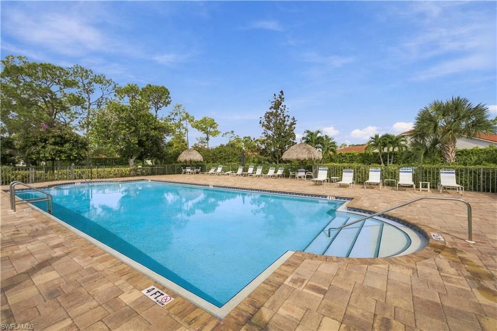 110 Bennington Dr , Unit 1, Naples, FL 34104 Photo