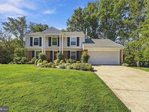 6 WANDERING TRAIL COURT, POTOMAC, MD 20854
