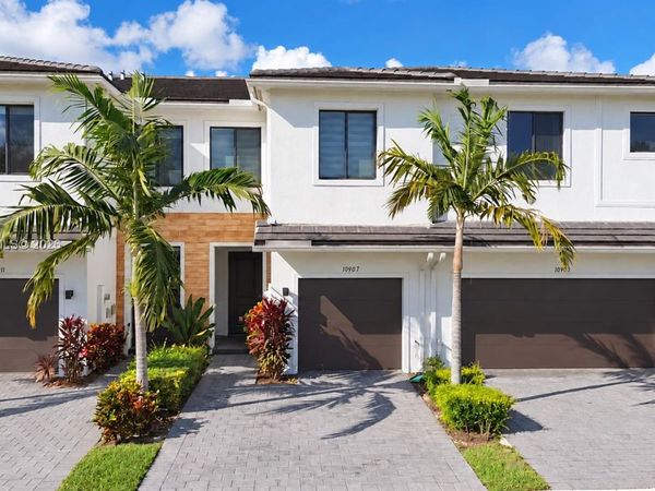 10907 SW 233rd St , Homestead, FL 33032