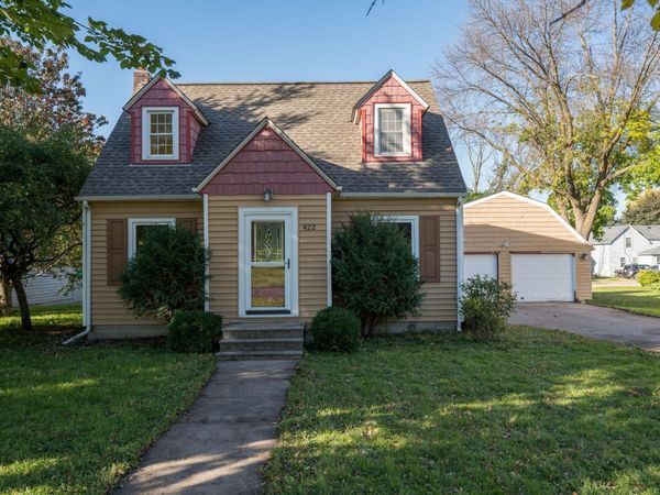 422 4th Street, Nicollet, MN 56074