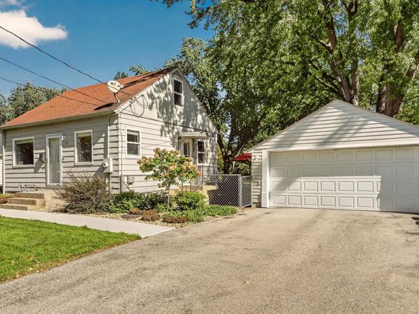 1112 5th Avenue NW, Rochester, MN 55901