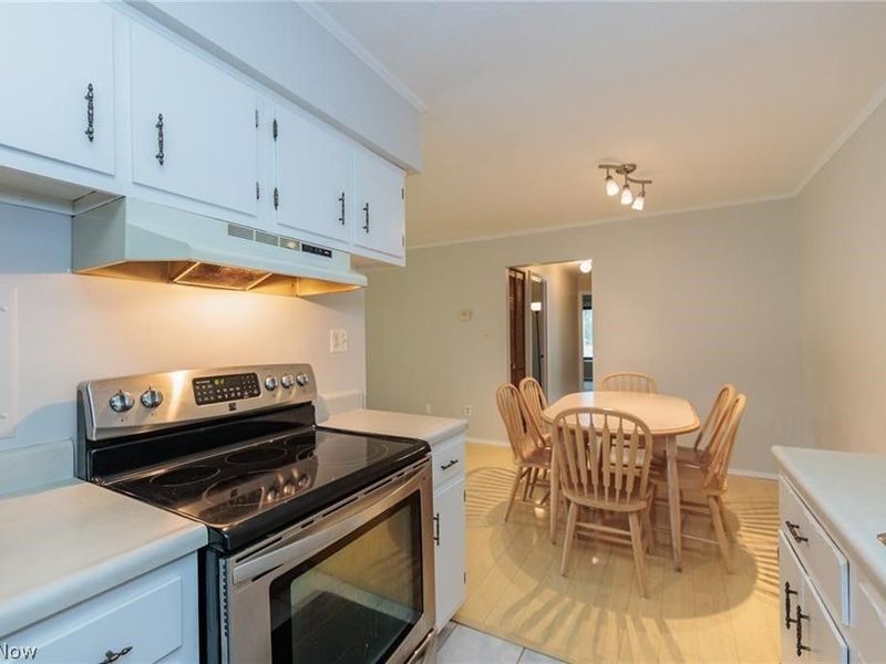 16480 Heather Lane, Unit 303, Middleburg Heights, OH 44130 Photo 15