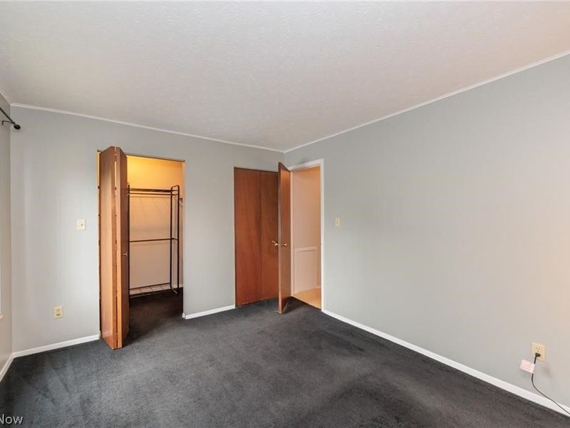 16480 Heather Lane, Unit 303, Middleburg Heights, OH 44130 Photo 24
