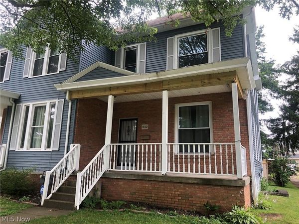 942 Locust Avenue , Zanesville, OH 43701