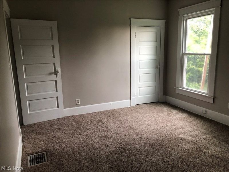 942 Locust Avenue, Zanesville, OH 43701 Photo 13