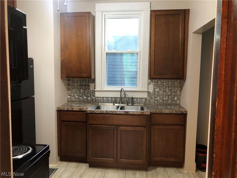 942 Locust Avenue, Zanesville, OH 43701 Photo 8