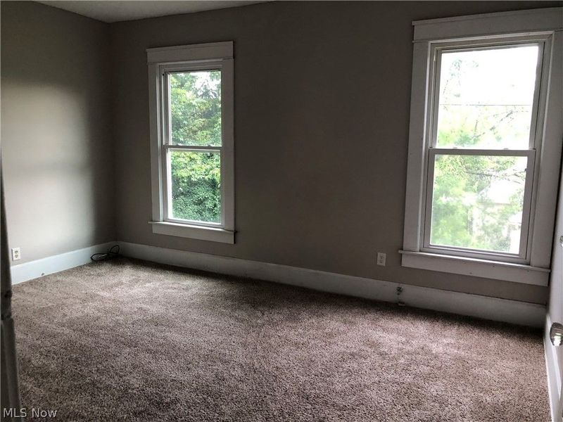 942 Locust Avenue, Zanesville, OH 43701 Photo 9