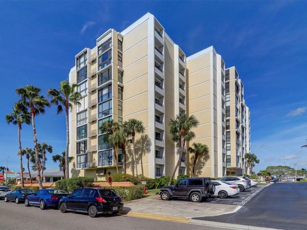 800 S GULFVIEW BOULEVARD , Unit 208, CLEARWATER, FL 33767