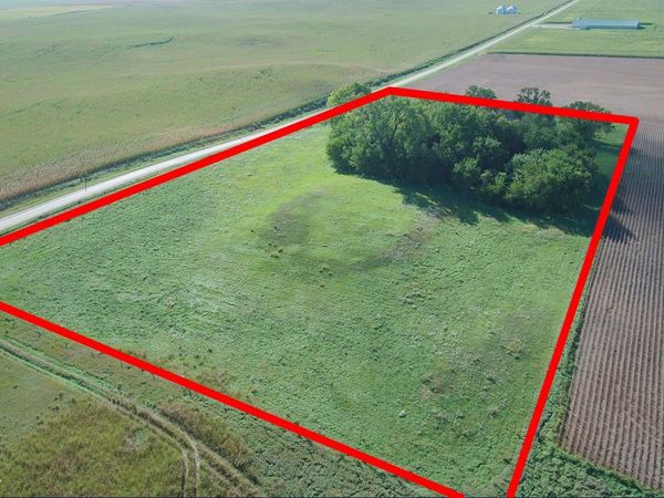 2819 Union Avenue, Dows, IA 50071