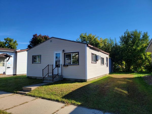 2006 Prospect St, La Crosse, WI 54603