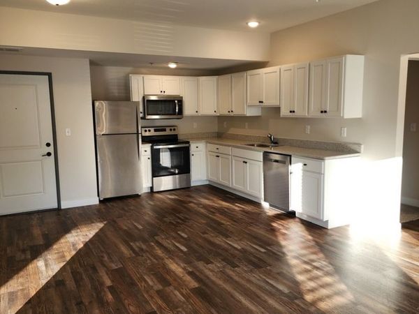 1164 Devils Glen Road , Unit 301, Bettendorf, IA 52722