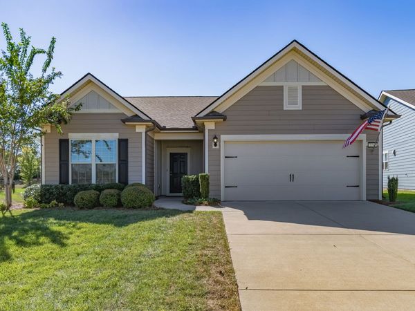 2207 Henderson Dr, Spring Hill, TN 37174