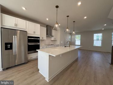 18060 ALICIA AVENUE, DUMFRIES, VA 22026