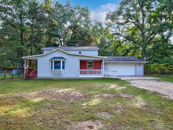 907 Second Street, Pullman, MI 49450