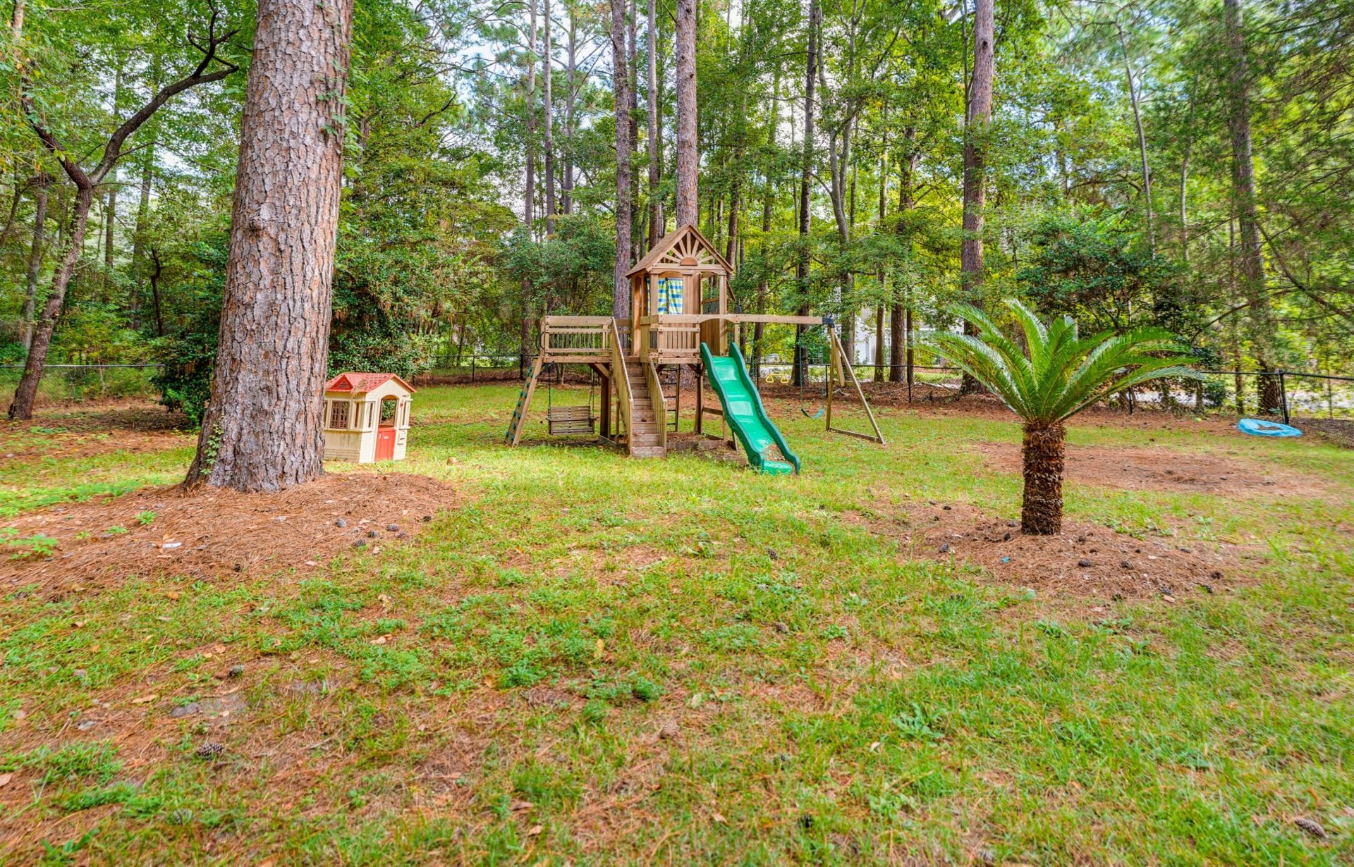 2 Rivers Court Photo 39