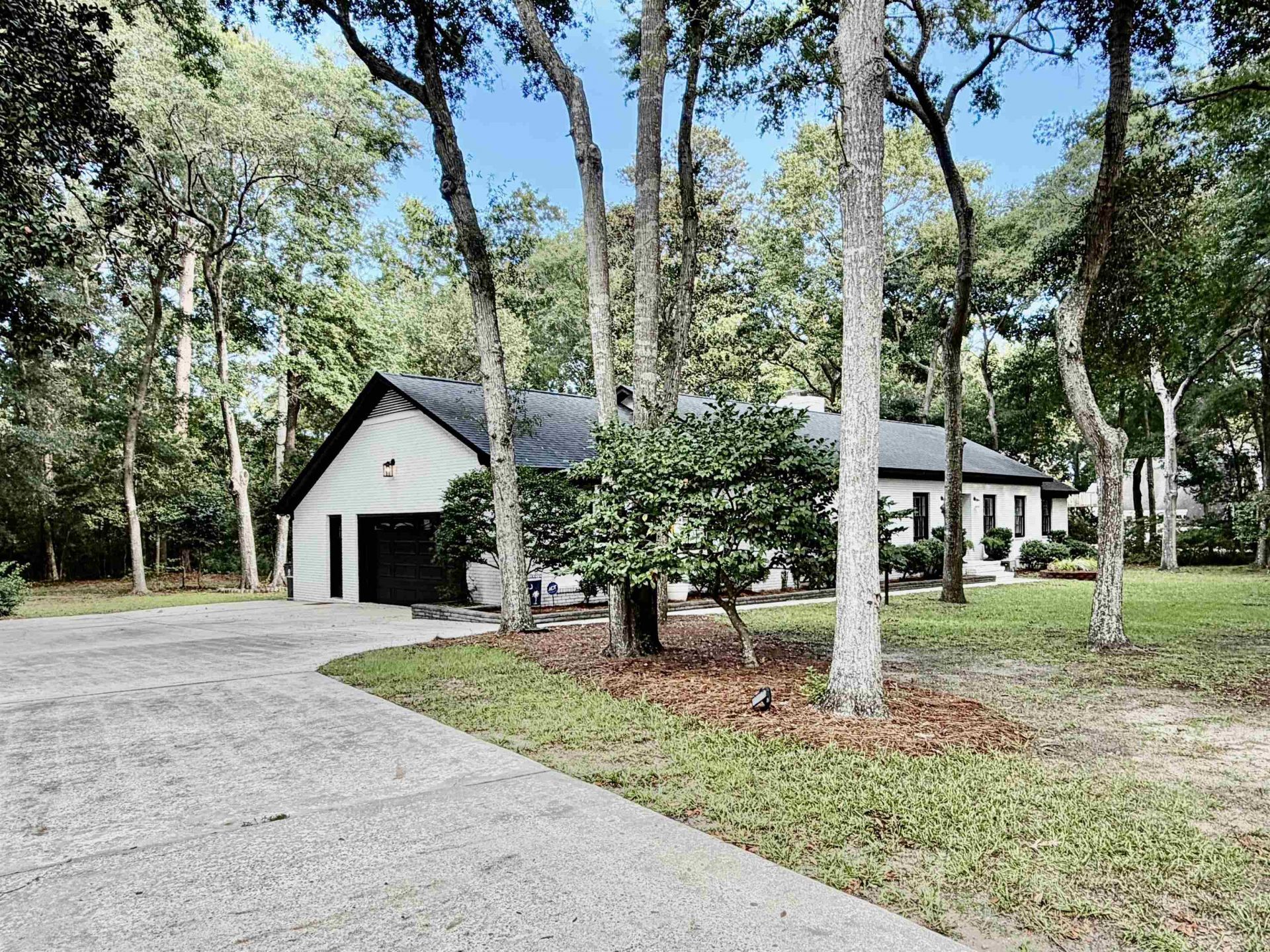 67 Cypress Ln. Photo 39