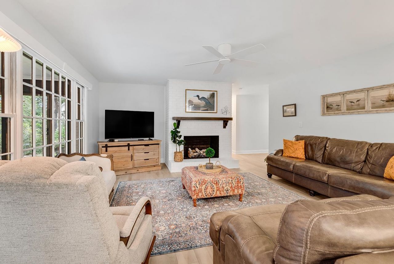 67 Cypress Ln. Photo 4