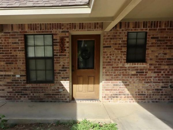 663 W Tarleton Street, Unit 202, Stephenville, TX 76401