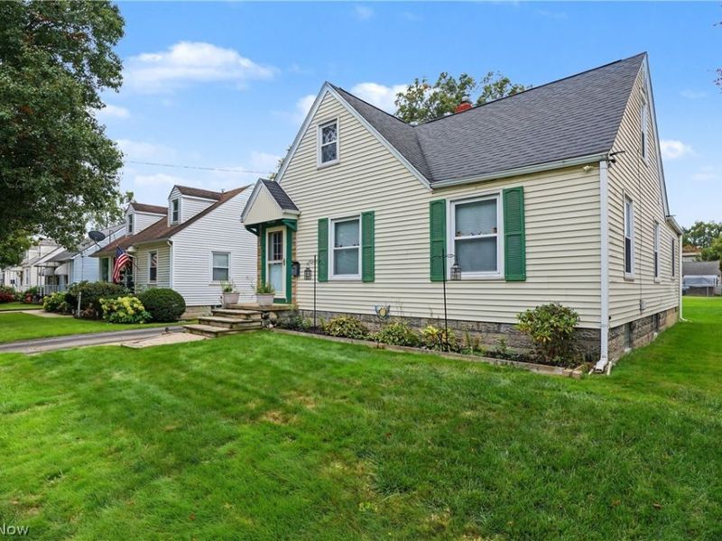 644 Meadowbrook Avenue SE, Warren, OH 44484 Photo 3