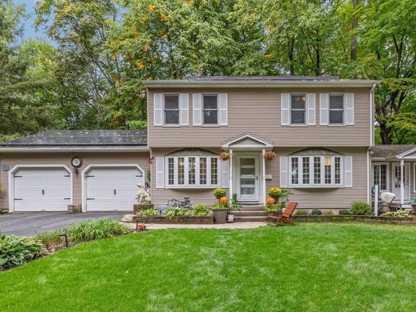 14 Fairview Street, Longmeadow, MA 01106