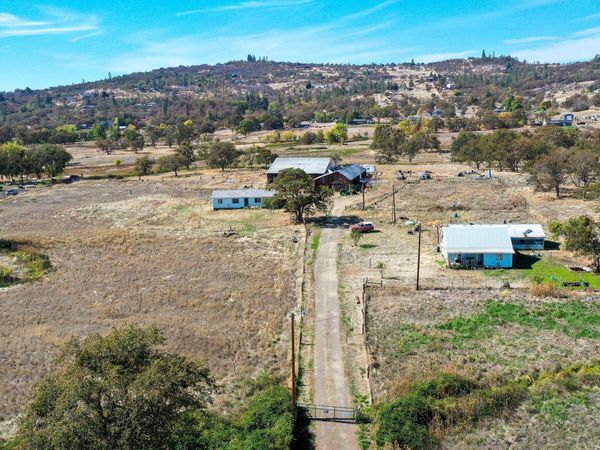 12231 Highway 62, Eagle Point, OR 97524