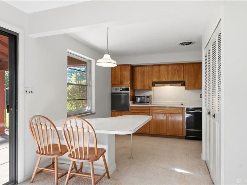3662 Sharewood Court, Kettering, OH 45429 Photo 6