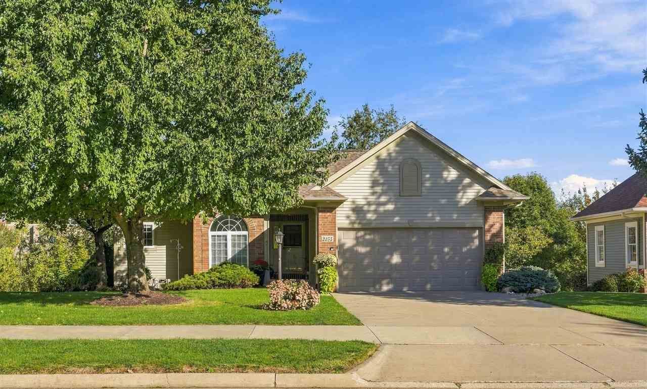 2255 Pembrokeshire Dr, Coralville, IA 52241 Main Photo