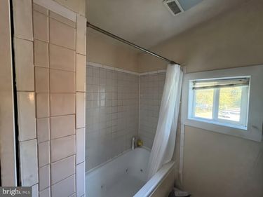 610 GREEN STREET, NORRISTOWN, PA 19401