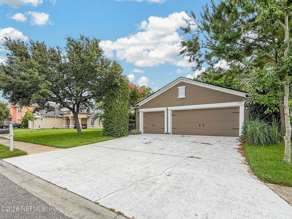 1818 HOLLOW GLEN Drive, Middleburg, FL 32068