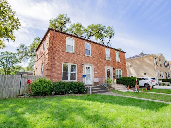 1697 Stockton Avenue, Des Plaines, IL 60018