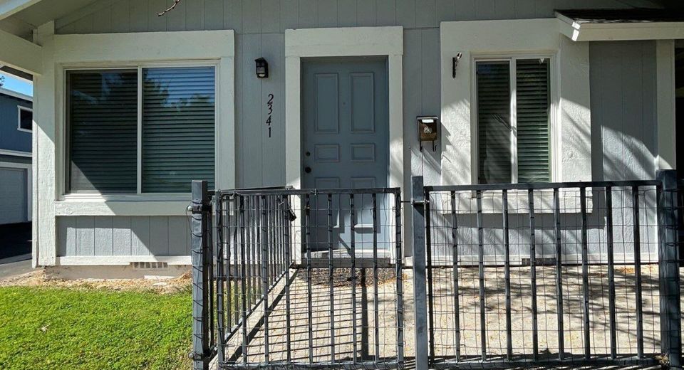 2341 Rock Boulevard, Sparks, NV 89431 Photo