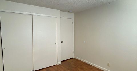 2341 Rock Boulevard, Sparks, NV 89431 Photo