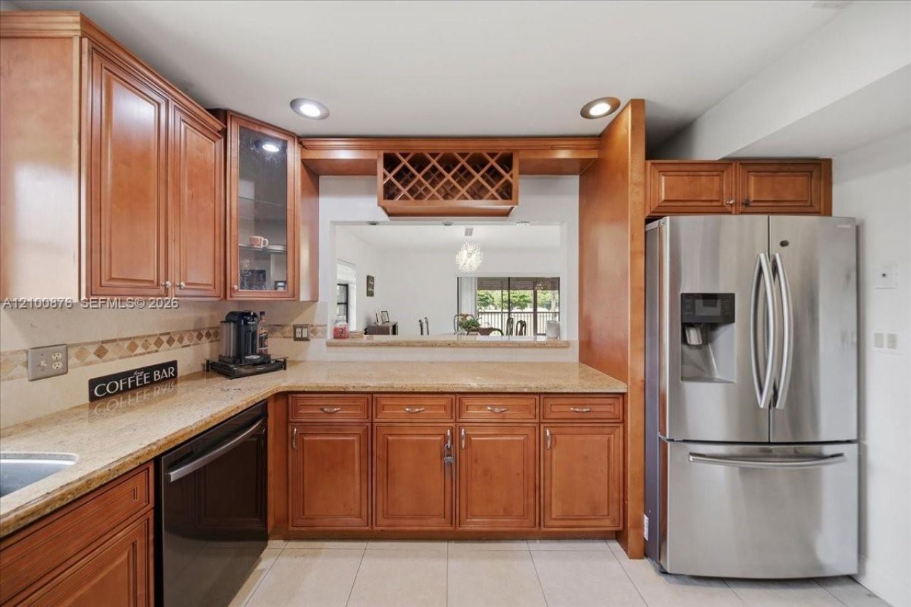 401 NW 127th Ave, Unit 7, Plantation, FL 33325 Photo
