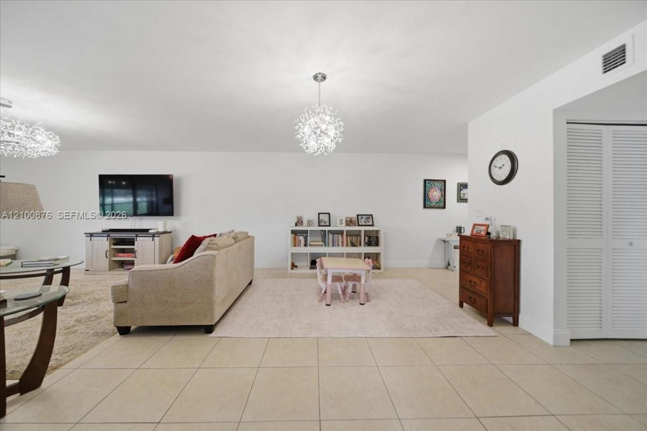 401 NW 127th Ave, Unit 7, Plantation, FL 33325 Photo