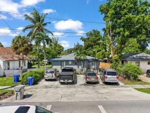 117 NE 6th St, Pompano Beach, FL 33060
