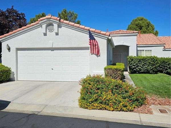 8786 Crystal Port Avenue , Las Vegas, NV 89147