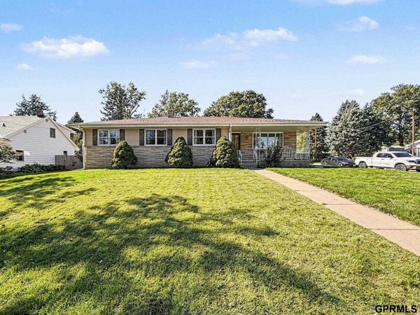 5006 S 128th Street, Omaha, NE 68137