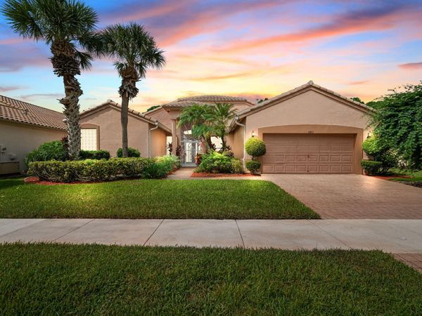 483 NW Blue Lake Drive, Port St. Lucie, FL 34986
