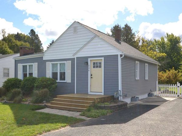 236 E Carpenter Avenue, Charlevoix, MI 49720