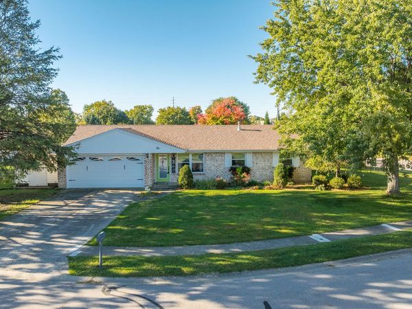 2 Apache Court, Tipp City, OH 45371