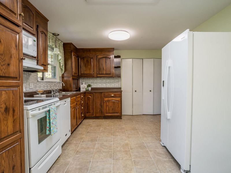 2 Apache Court, Tipp City, OH 45371 Photo 8