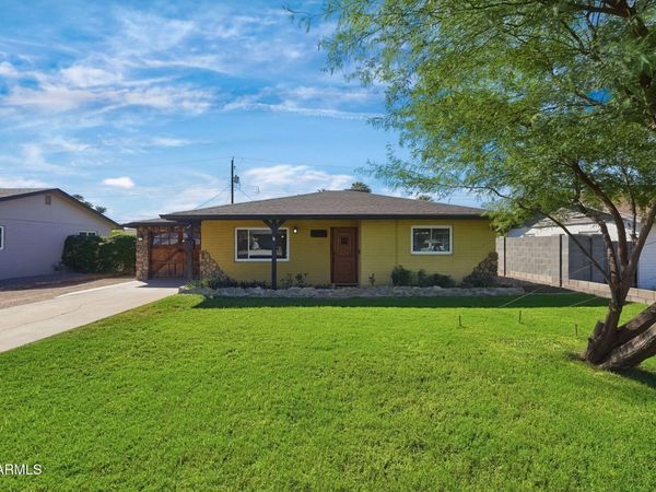 4623 E HOLLY Street, Phoenix, AZ 85008