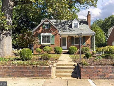ARLINGTON, VA 22204