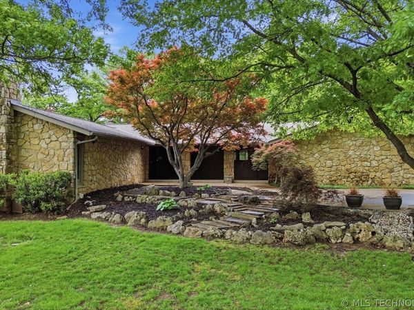 2499 E 49th Street , Tulsa, OK 74105